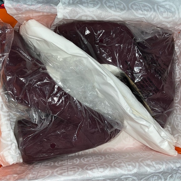 Tory Burch | Lucia Pumps - Picture 5 of 9